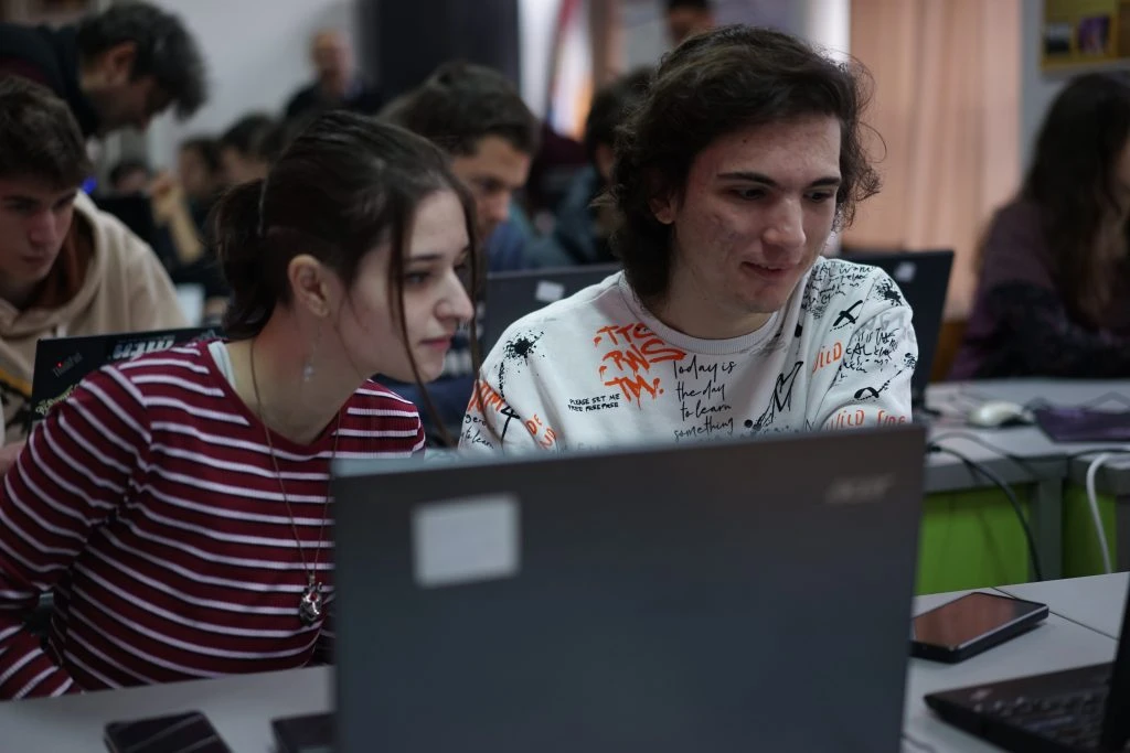 Pupin's Challenge 2022 finale finished. The BANANA team from the "Uroš Predić" Gymnasium at work.